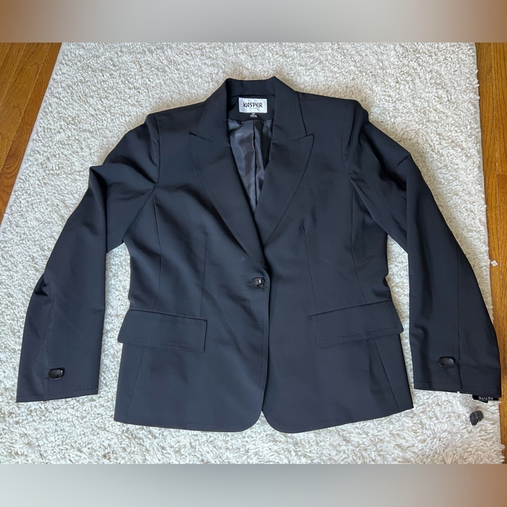 Kasper Size 12P Women's Classic Black Blazer NWT